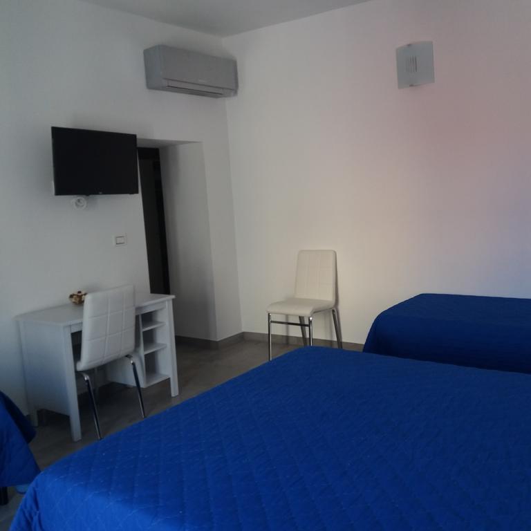 Dimora Saracena Guest House แตร์โมลิ ภายนอก รูปภาพ