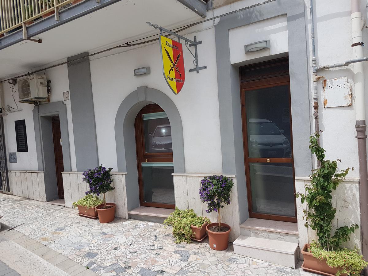Dimora Saracena Guest House แตร์โมลิ ภายนอก รูปภาพ